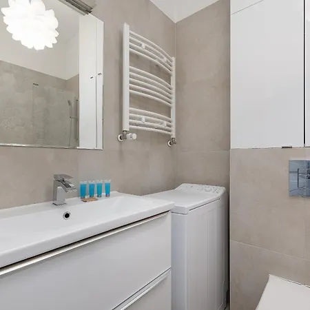 Emilii Plater Apartment *
