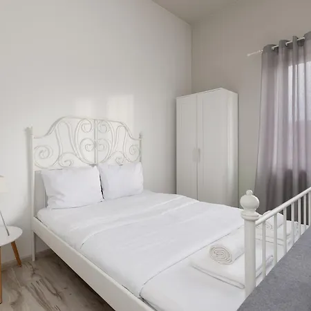 Emilii Plater Apartment *